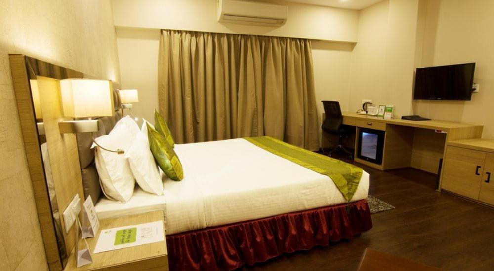 Hotel Kc Manor Jamshedpur Esterno foto