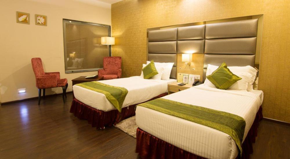 Hotel Kc Manor Jamshedpur Esterno foto