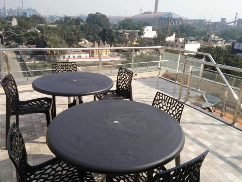 Hotel Kc Manor Jamshedpur Esterno foto